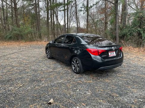 Used 2019 Toyota Corolla SE image 13