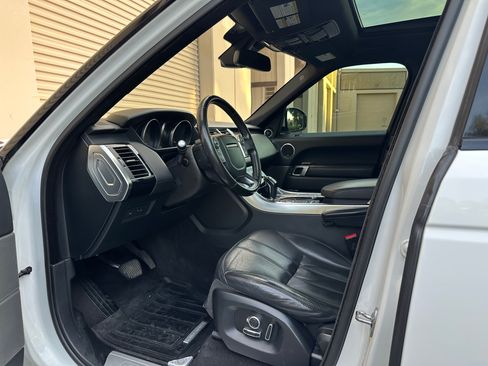 Used 2016 Land Rover Range Rover Sport HSE image 9