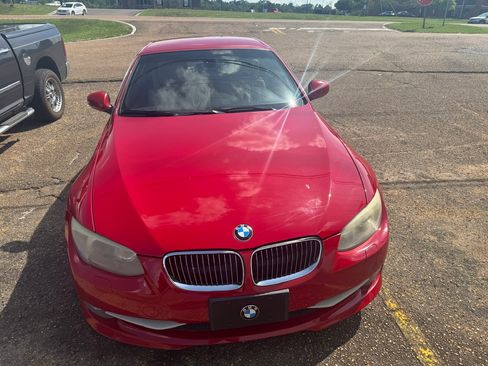 Used 2011 BMW 328i Convertible RWD image 1