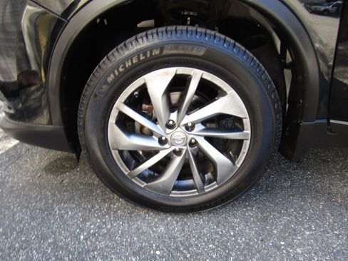 Used 2015 Nissan Rogue SL image 20