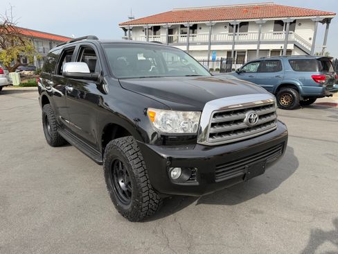 Used 2011 Toyota Sequoia Limited image 10