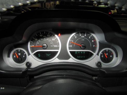 Used 2007 Jeep Wrangler Sahara image 13