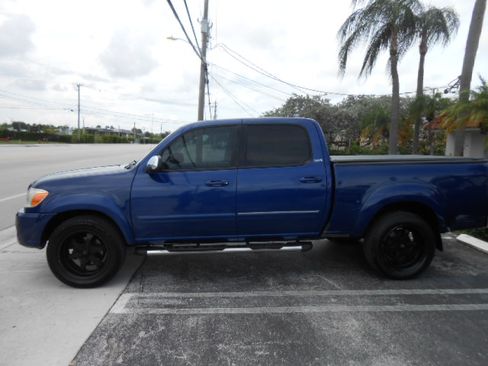 Used 2005 Toyota Tundra 2WD Double Cab SR5 image 2