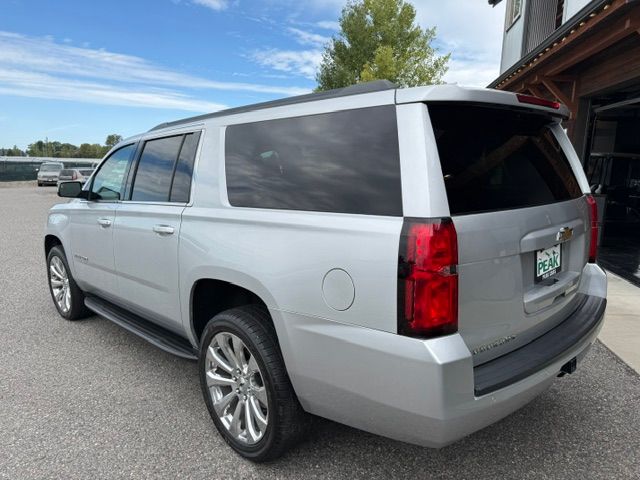 Used 2020 Chevrolet Suburban 4WD image 3