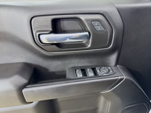 Used 2022 Chevrolet Silverado 1500 Limited Custom image 18