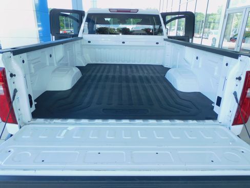 Used 2025 Chevrolet Silverado 3500 4x4 Extended Cab DRW image 14