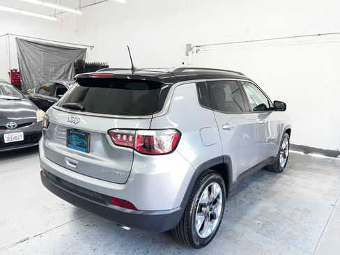 Used 2019 Jeep Compass Limited image 5