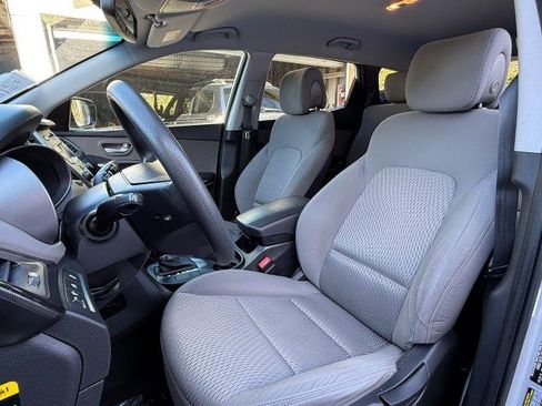 Used 2014 Hyundai Santa Fe Sport image 11