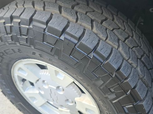 Used 2004 Chevrolet Colorado Z71 image 26