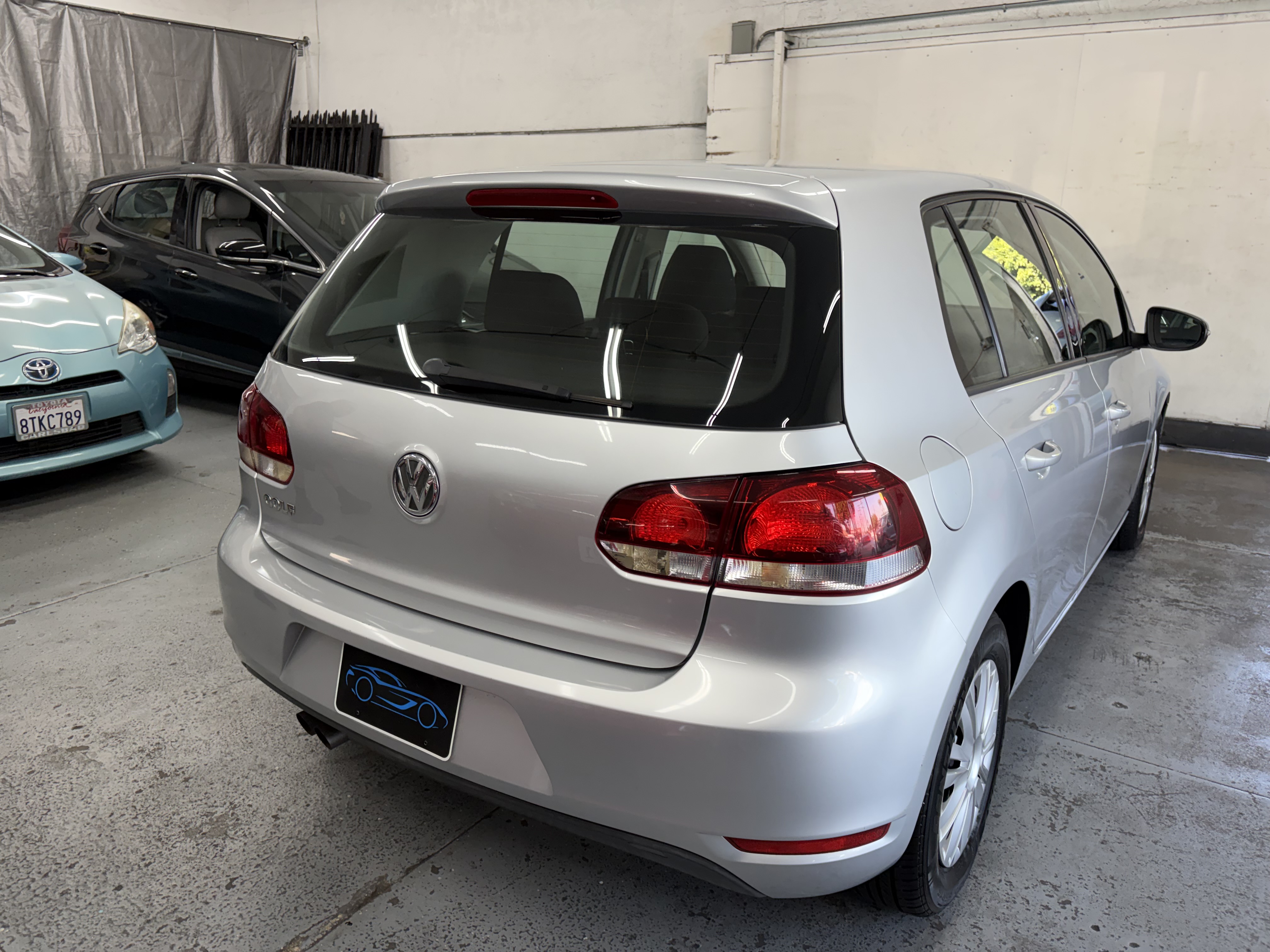 Used 2013 Volkswagen Golf 4-Door FWD image 7