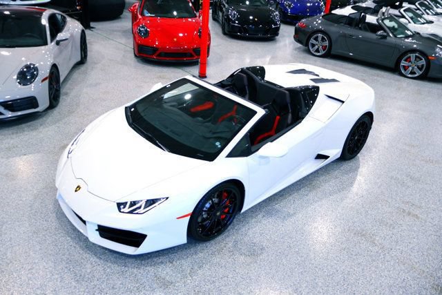 Used 2017 Lamborghini Huracan LP 580-2 RWD image 7