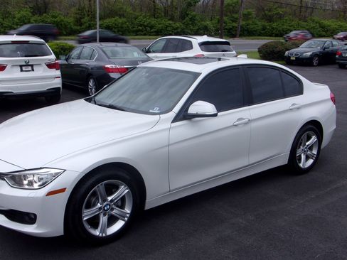 Used 2013 BMW 328i xDrive Sedan AWD/4WD image 16