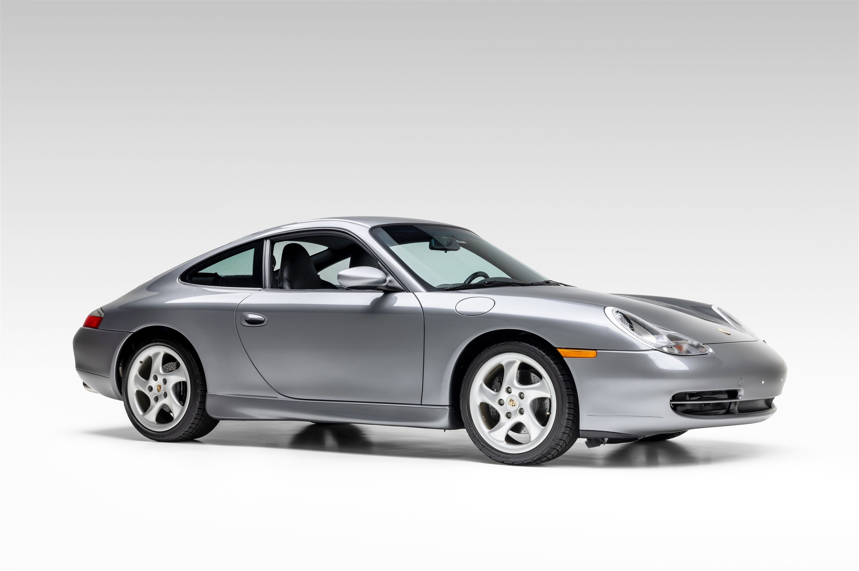 Used 2001 Porsche 911 Coupe 2 wheel drive image 2