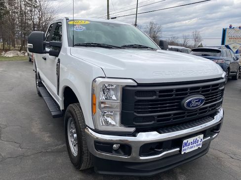 Used 2023 Ford F250 XL image 5