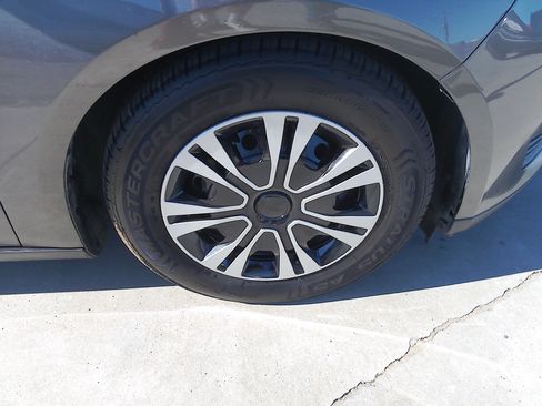 Used 2015 Ford Focus S FWD image 33