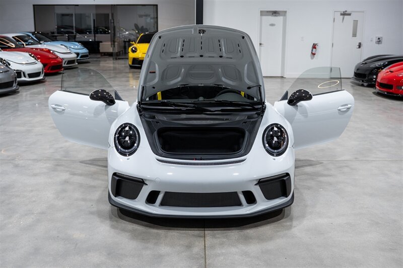 Used 2018 Porsche 911 GT3 RWD image 39