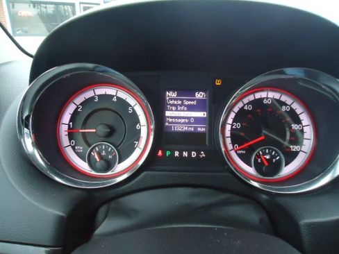 Used 2013 Dodge Grand Caravan Crew image 9