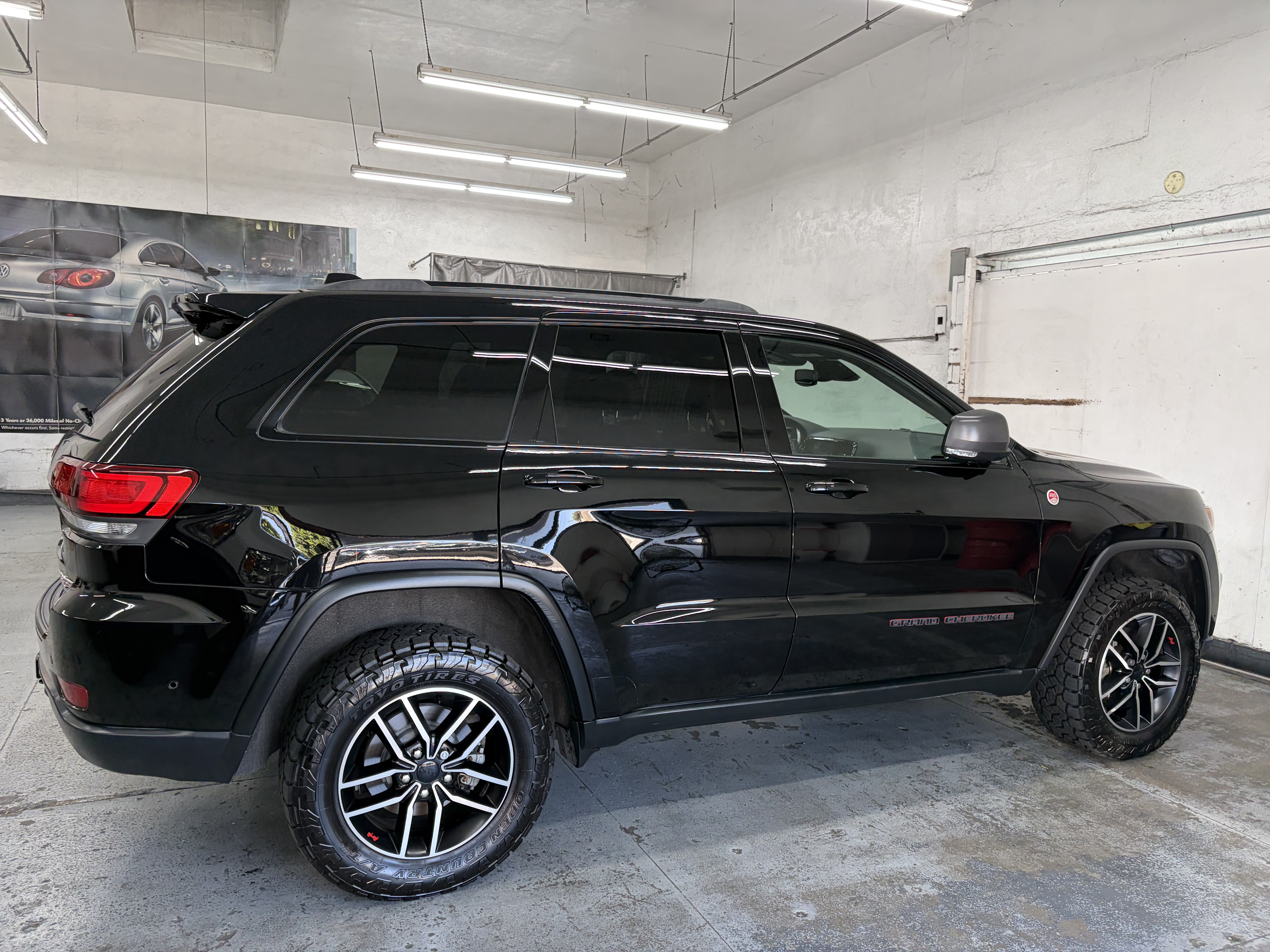 Used 2020 Jeep Grand Cherokee 4WD Trailhawk image 4