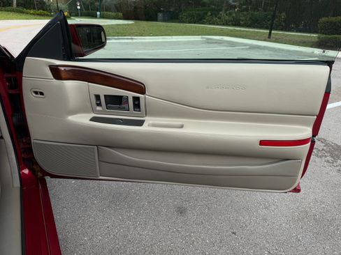 Used 2002 Cadillac Eldorado ETC FWD image 82