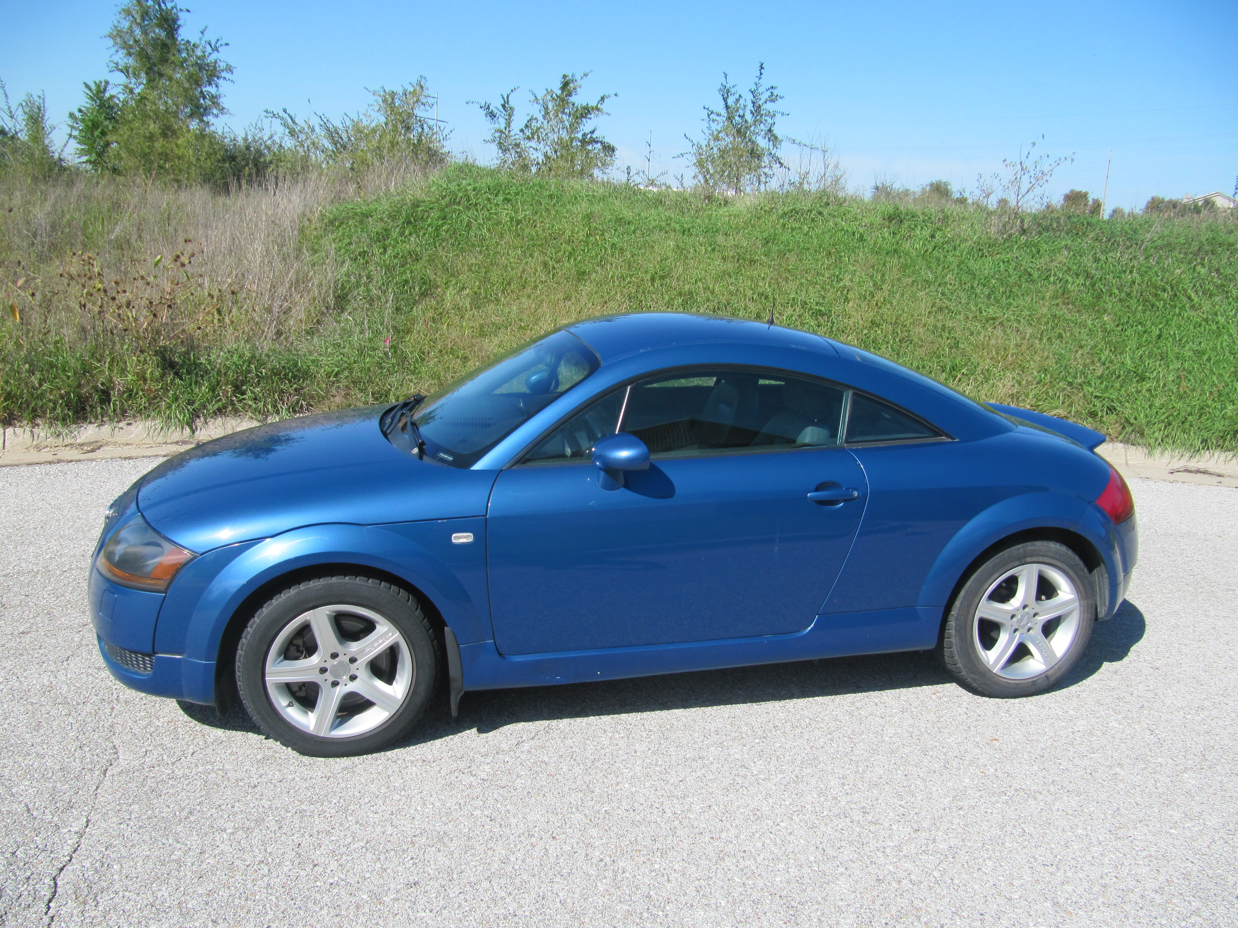Used 2000 Audi TT 1.8T Coupe w/ 180hp FWD image 1