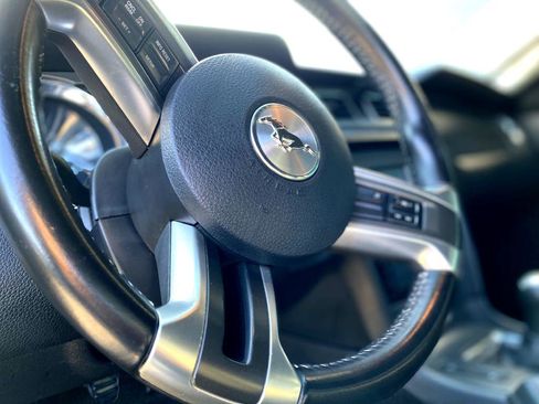 Used 2014 Ford Mustang Coupe image 15