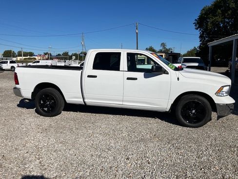 Used 2018 RAM 1500 ST image 4