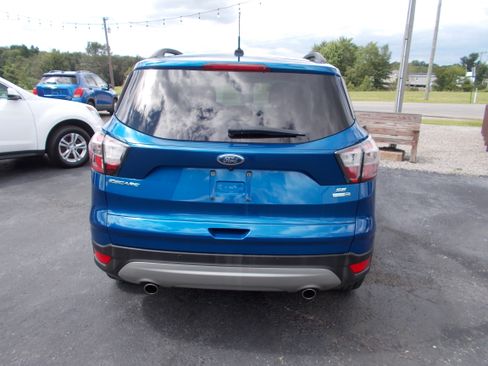 Used 2017 Ford Escape 4WD SE image 6