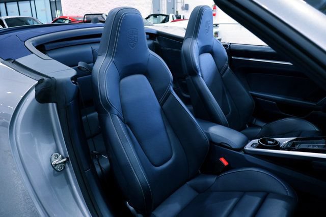 Used 2020 Porsche 911 Carrera 4S Cabriolet image 27