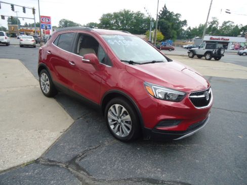 Used 2019 Buick Encore FWD Preferred image 1
