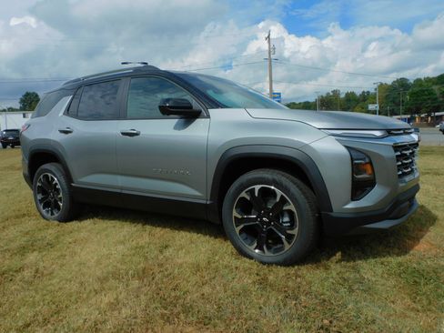 New 2026 Chevrolet Equinox LT image 11