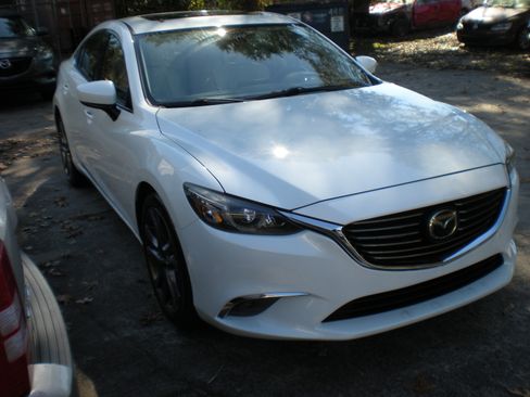 Used 2017 MAZDA MAZDA6 Grand Touring image 2