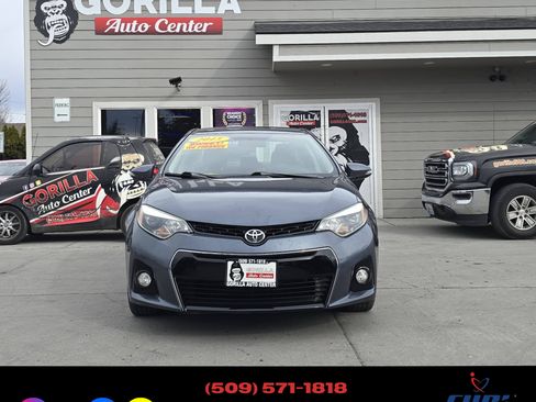 Used 2015 Toyota Corolla LE image 2