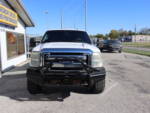 Used 2015 Ford F250 XLT image 3