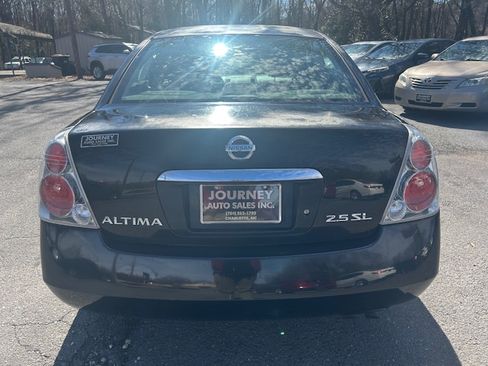 Used 2005 Nissan Altima 2.5 SL image 4