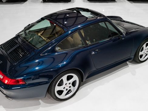 Used 1998 Porsche 911 Carrera S image 20