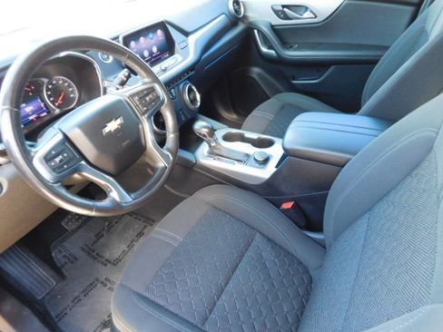 Used 2020 Chevrolet Blazer LT image 12