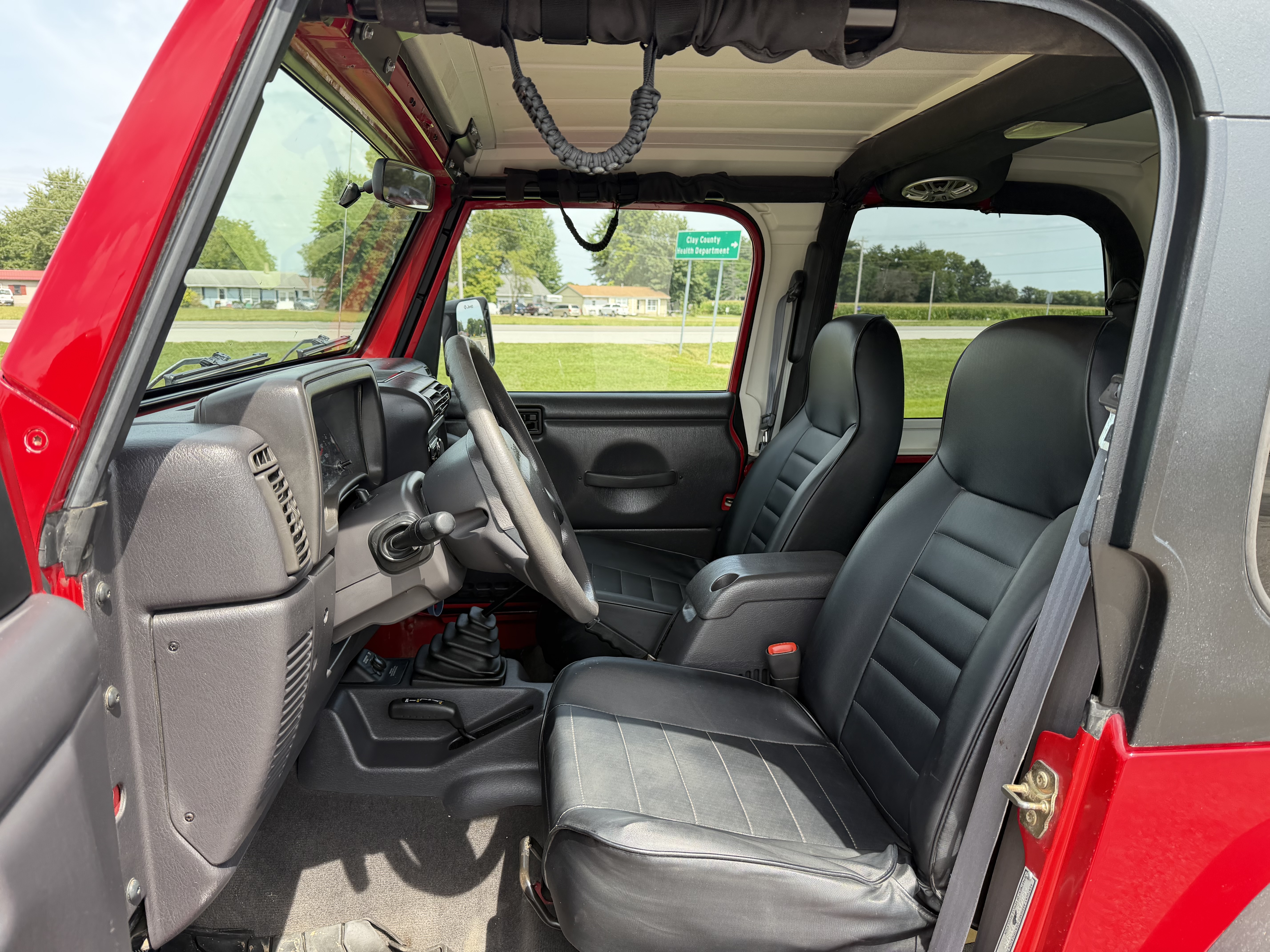 Used 2002 Jeep Wrangler 4WD X image 9
