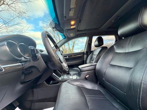 Used 2011 Kia Sorento EX image 10