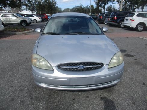 Used 2002 Ford Taurus LX image 8