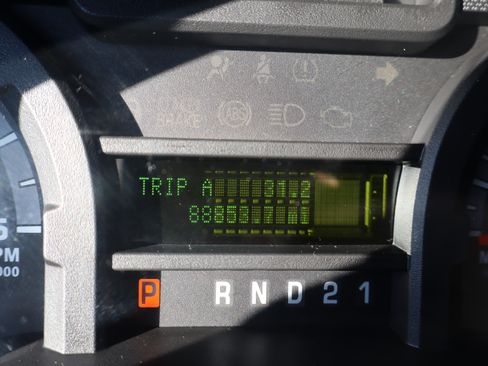 Used 2012 Ford E-350 and Econoline 350 XLT image 21