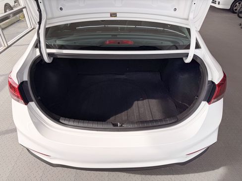 Used 2022 Hyundai Accent SEL image 15