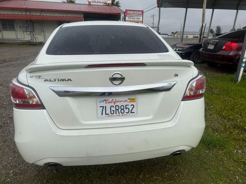 Used 2015 Nissan Altima 2.5 image 11
