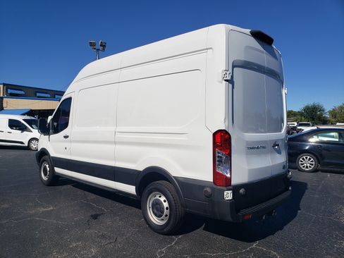 Used 2020 Ford Transit 250 image 5