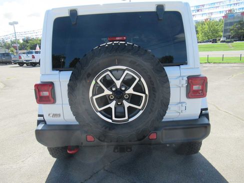 New 2025 Jeep Wrangler Unlimited Rubicon image 4