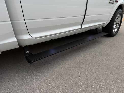 Used 2018 RAM 1500 2WD Crew Cab Laramie image 96