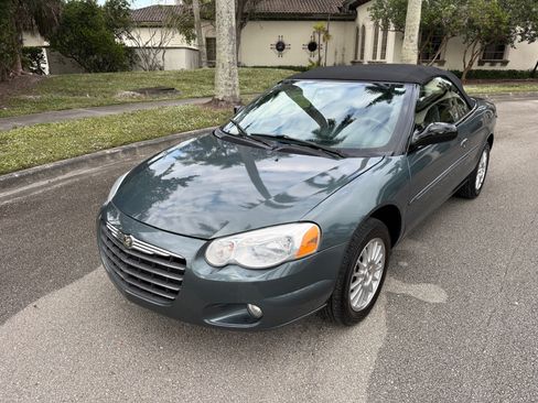 Used 2005 Chrysler Sebring Touring image 17