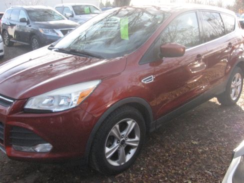 Used 2014 Ford Escape SE image 1