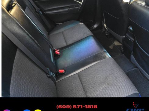Used 2017 Toyota Corolla image 24