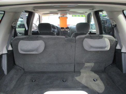 Used 2007 GMC Envoy SLE image 55