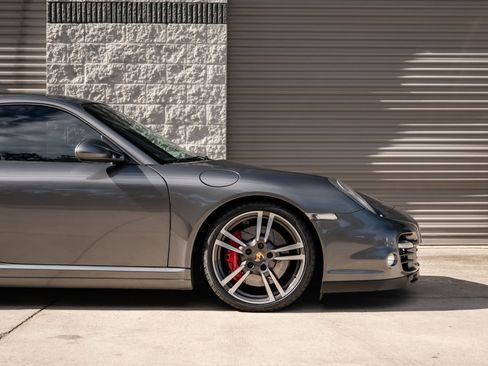 Used 2010 Porsche 911 Turbo image 19